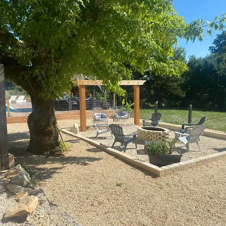 Les Hauts Complex * Coulaures