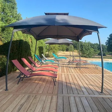 Les Hauts Complex Nyaraló *