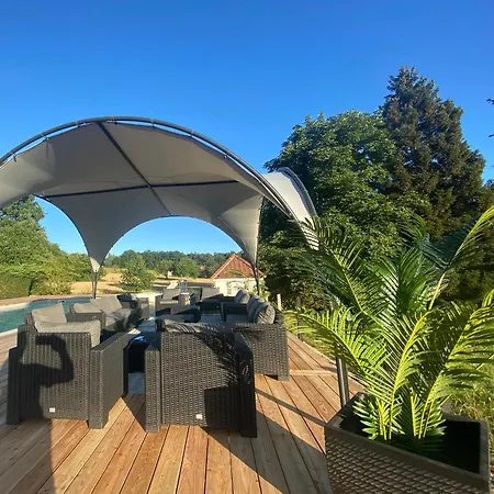 Les Hauts Complex * Coulaures