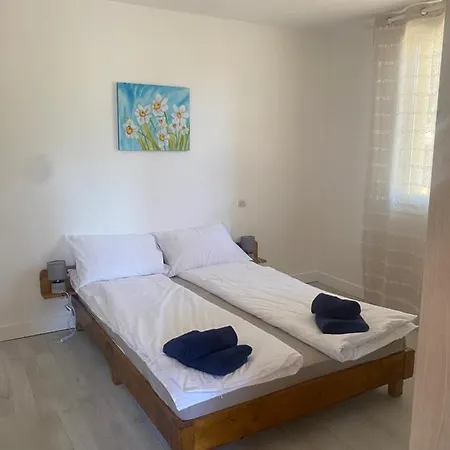 Les Hauts Complex * Coulaures