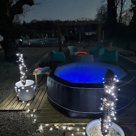 펜션 Les Hauts Complex *